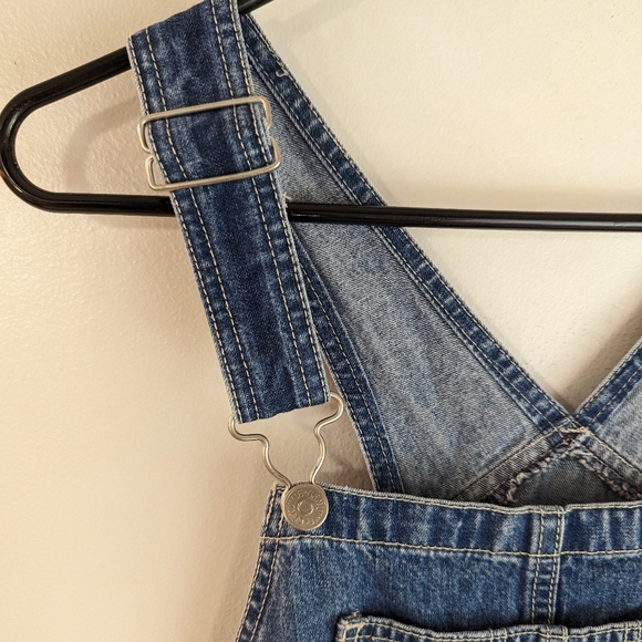 Early 2000s Denim Cropped Leg Oversized Overalls/Bibs - Picture 8 of 12